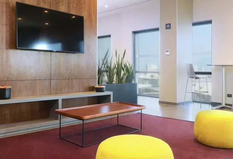 ホテル City Express By Marriott Monterrey Universidad