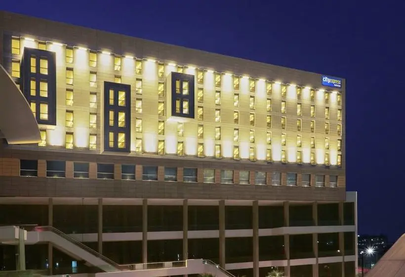 ホテル City Express By Marriott Monterrey Universidad