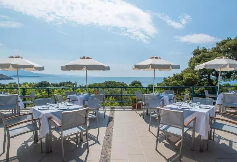 Delfinia Hotel & Bungalows