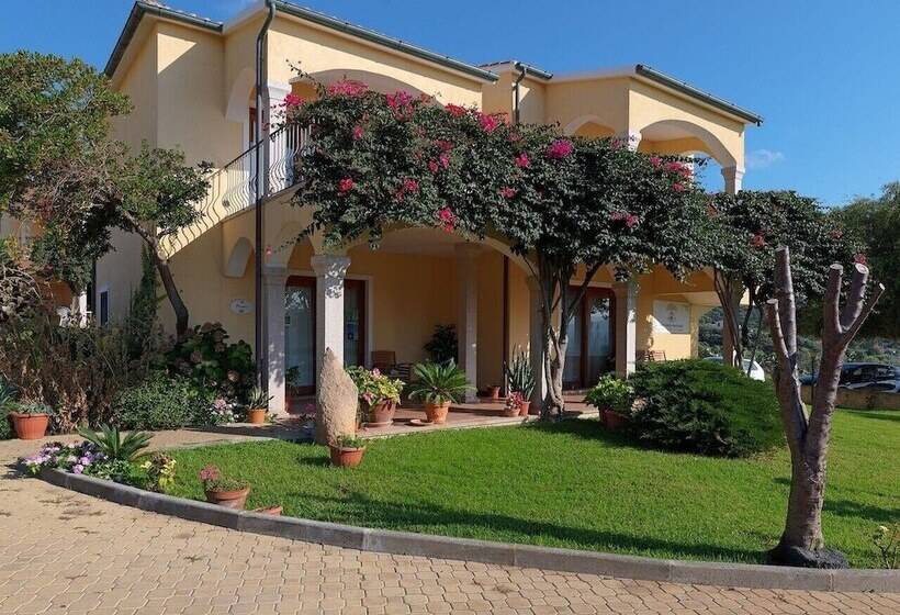 فندق Residenza Pierre Et Vacances Badus