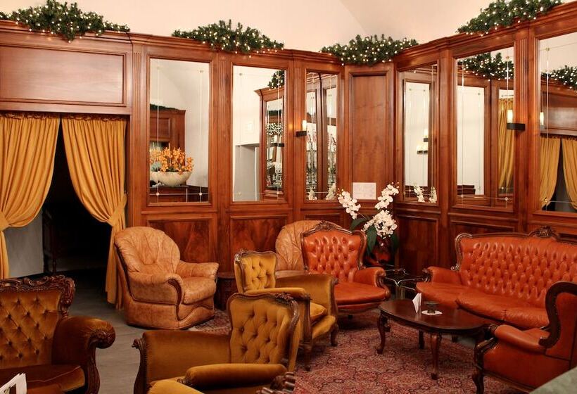 Отель Castello Di Montaldo Torino