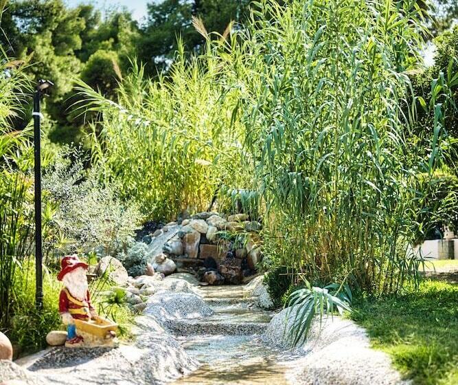 酒店 Chrousso Village