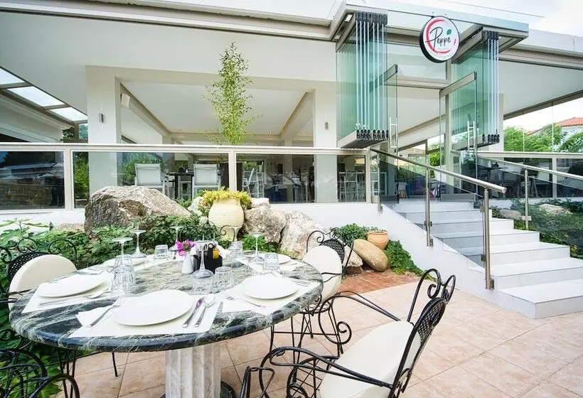 فندق Chrousso Village