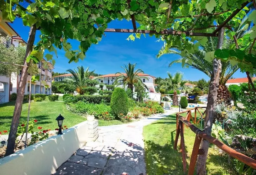 فندق Chrousso Village