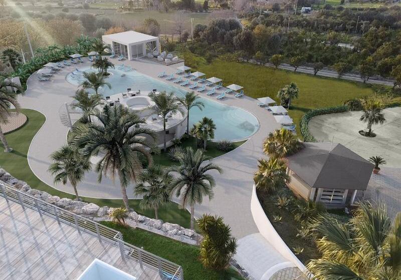 בית מלון כפרי Costa Degli Dei Resort