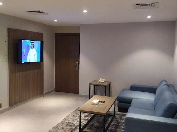 هتل Golden House Dammam