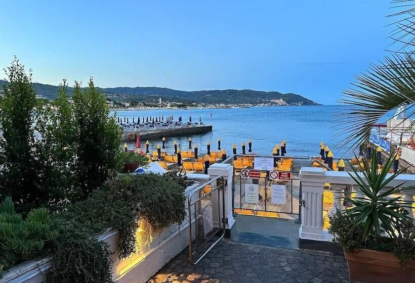 בית מלון כפרי Golfo E Palme