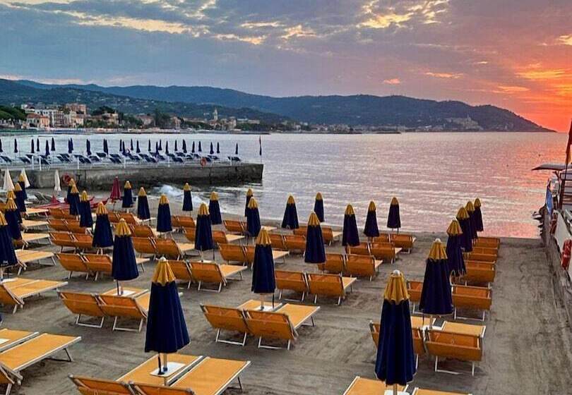 בית מלון כפרי Golfo E Palme