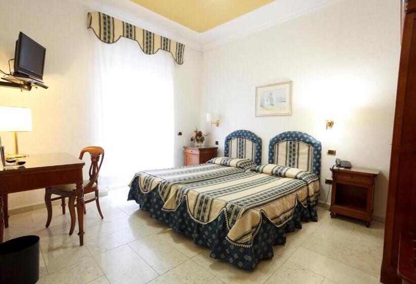 فندق Mariano Iv Palace