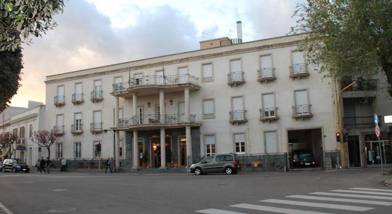 فندق Mariano Iv Palace