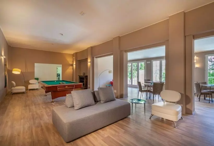 酒店 Marina Garden