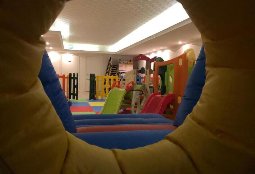 هتل Mediterraneo Club Benessere