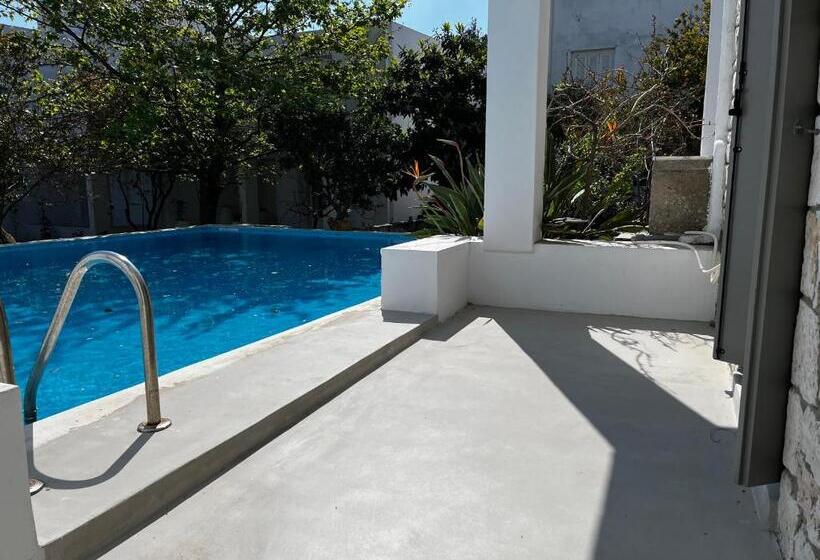 בית מלון כפרי Nefeli