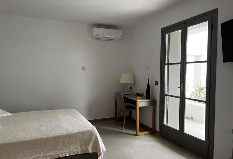 בית מלון כפרי Nefeli