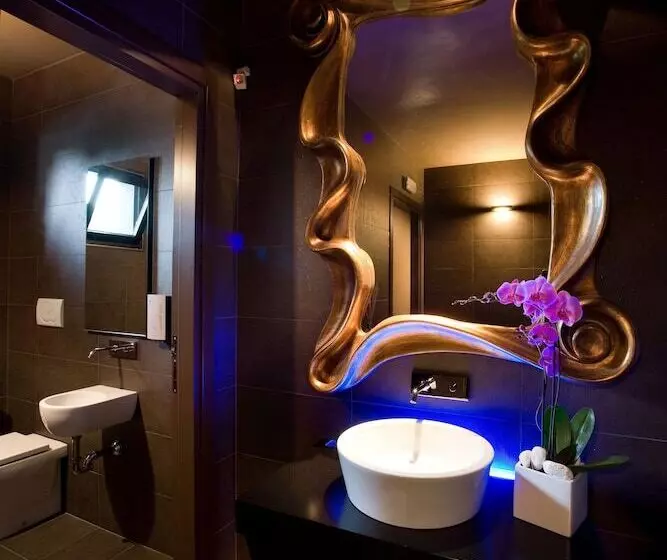 Отель Parigi 2 & Spa