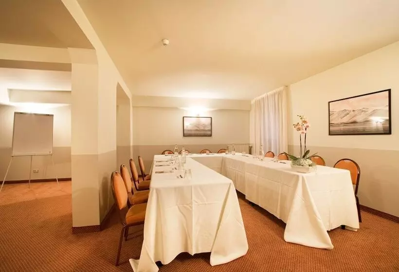 Отель Parigi 2 & Spa