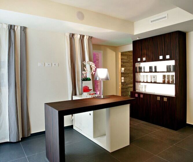 בית מלון כפרי Parigi 2 & Spa