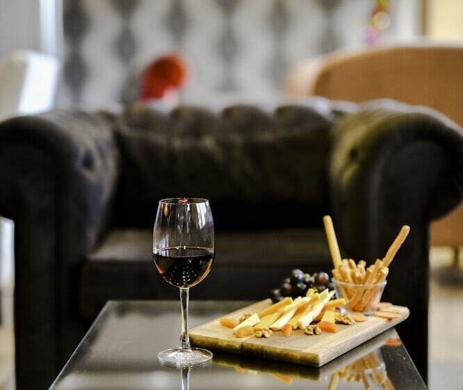 Отель Pia Bella