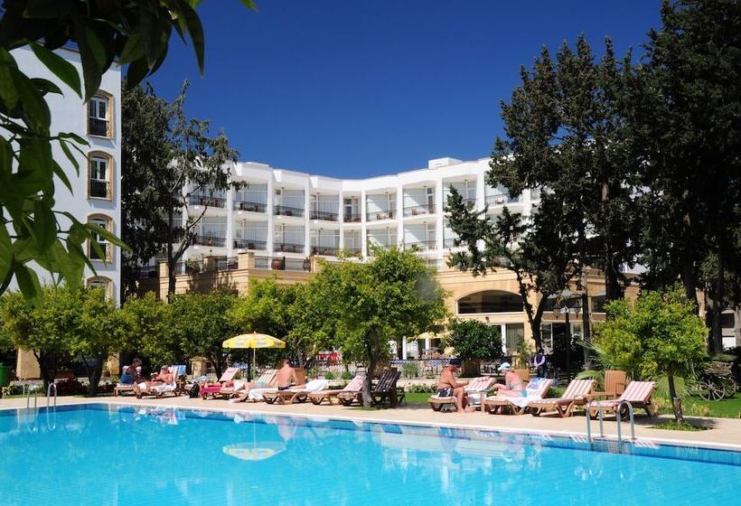 Отель Pia Bella