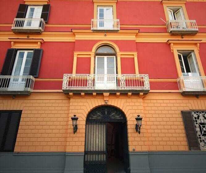 בית מלון כפרי The Secret Garden Relais