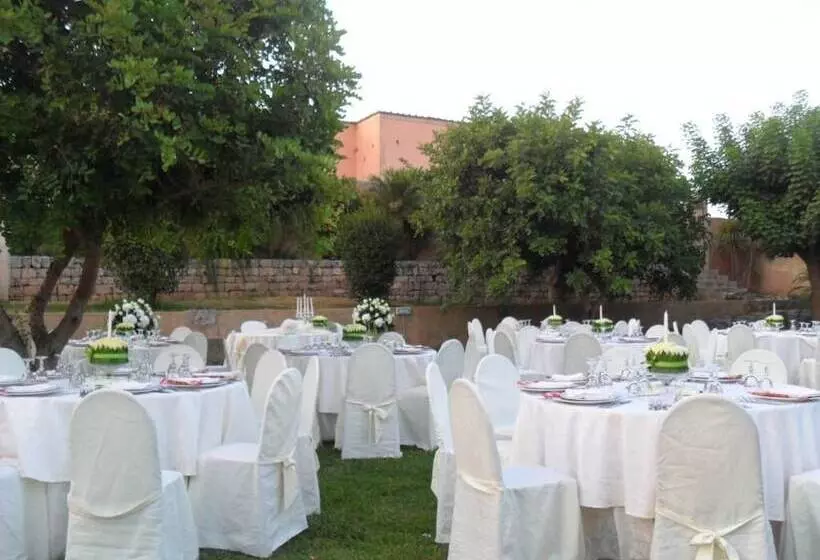 هتل Villa Principe Di Belmonte