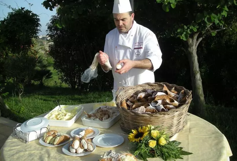 هتل Villa Principe Di Belmonte