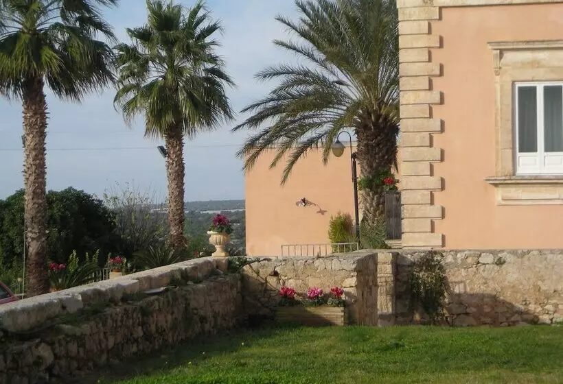 هتل Villa Principe Di Belmonte