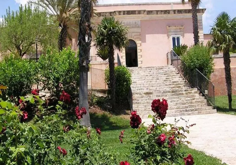 هتل Villa Principe Di Belmonte