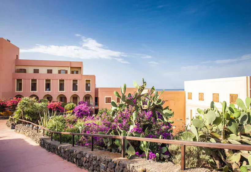 Lomakeskus Qalea Pantelleria