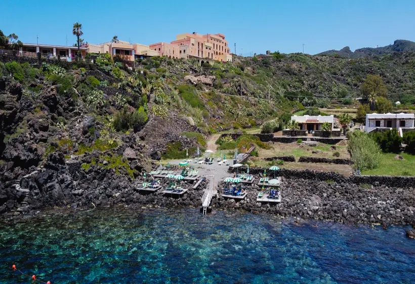 Lomakeskus Qalea Pantelleria