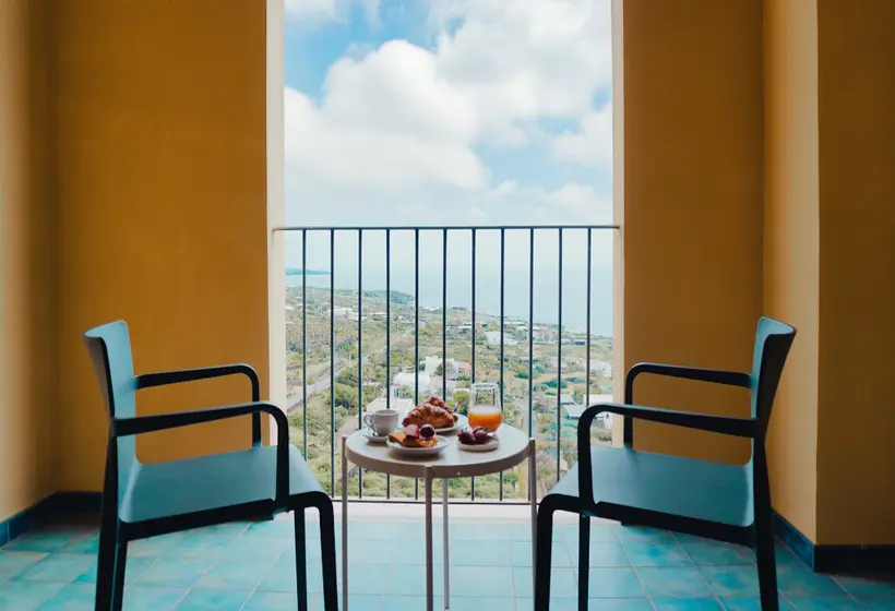 Lomakeskus Qalea Pantelleria