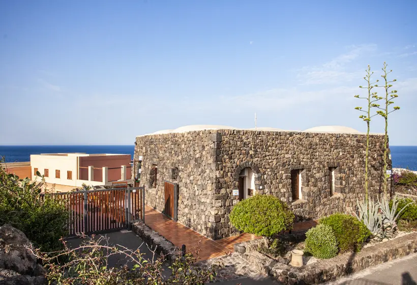 Lomakeskus Qalea Pantelleria