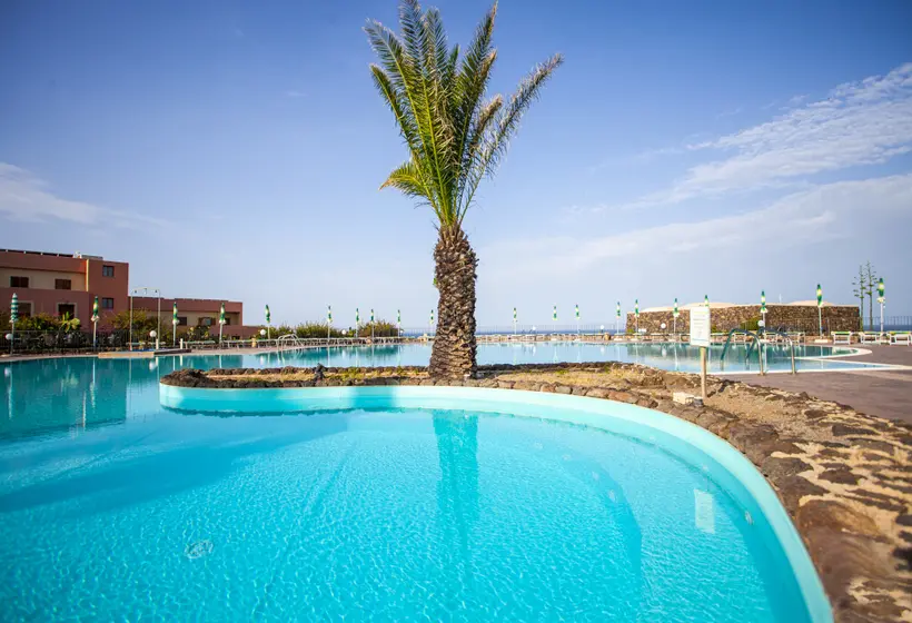 Lomakeskus Qalea Pantelleria