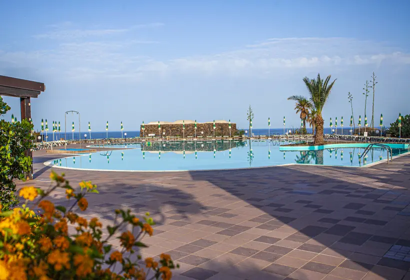 Lomakeskus Qalea Pantelleria