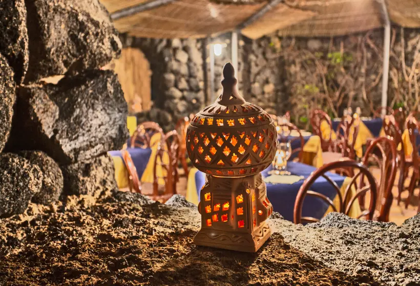 Lomakeskus Qalea Pantelleria