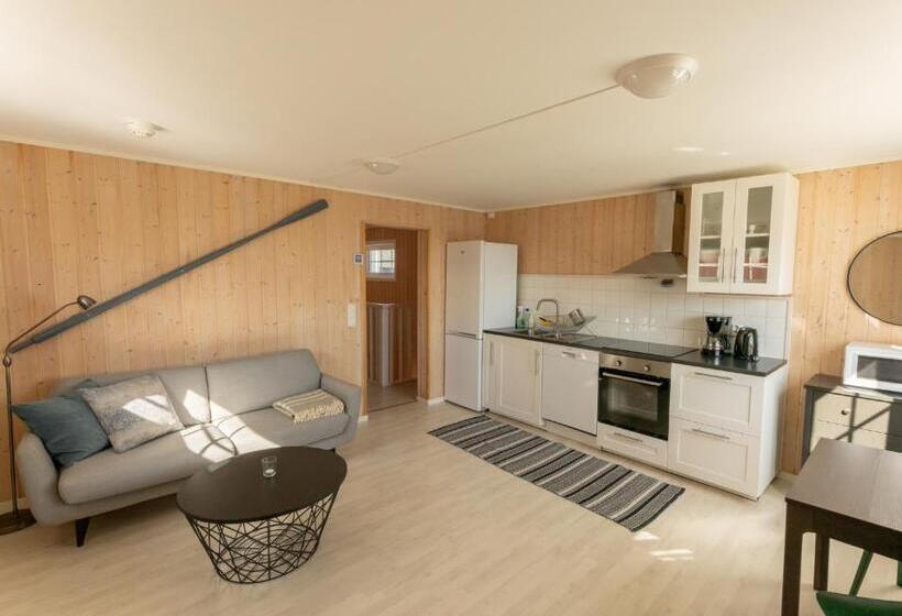 Hotel Eliassen Rorbuer