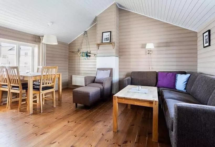 Hotelli Eliassen Rorbuer