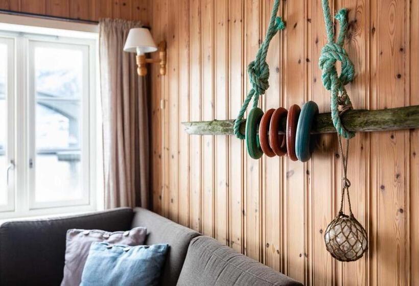 Hotel Eliassen Rorbuer