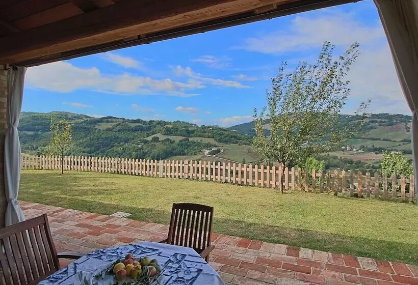 Cottage In Montelabbate With Pool, Garden, Bbq, Parking