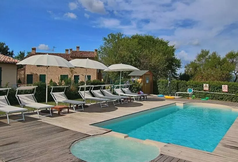 Cottage In Montelabbate With Pool, Garden, Bbq, Parking