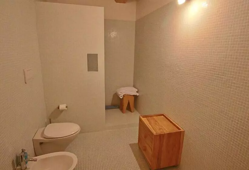 Cottage In Montelabbate With Pool, Garden, Bbq, Parking