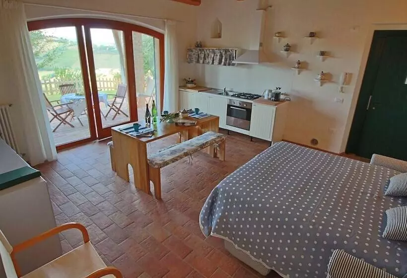 Cottage In Montelabbate With Pool, Garden, Bbq, Parking