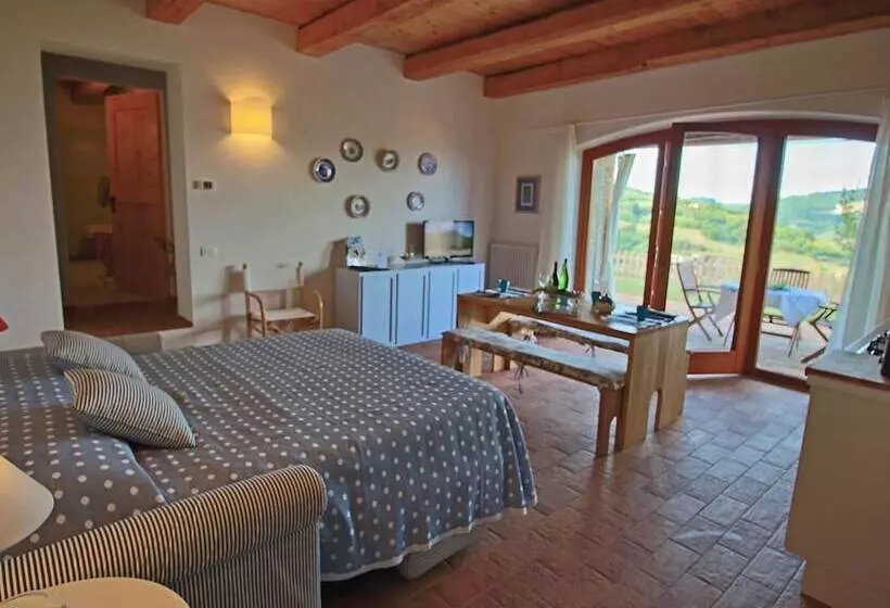 Cottage In Montelabbate With Pool, Garden, Bbq, Parking