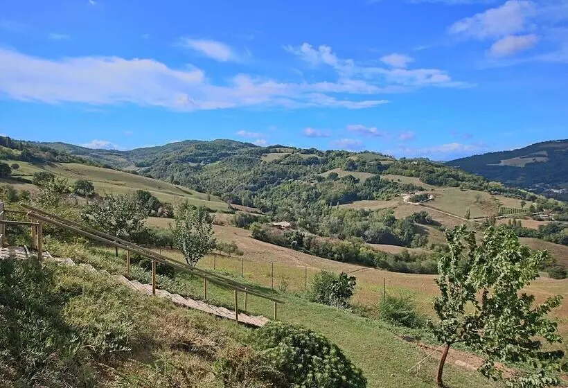 Cottage In Montelabbate With Pool, Garden, Bbq, Parking