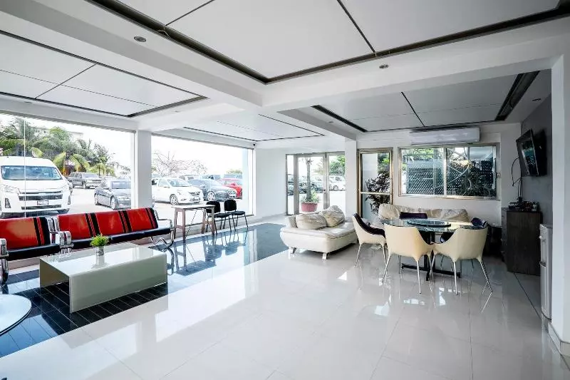 ホテル Capital O Cancun International Airport 24/7