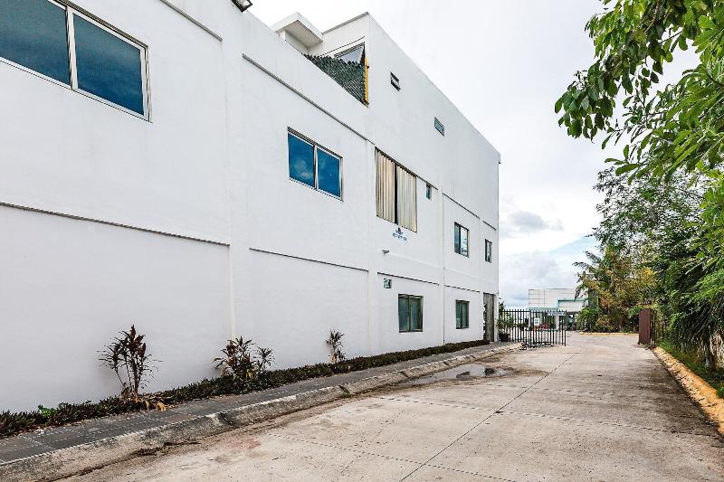 فندق Capital O Cancun International Airport 24/7