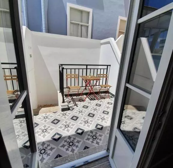 پانسیون Inn Faro   Casa Amarela   Guest House