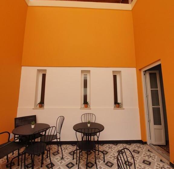 پانسیون Inn Faro   Casa Amarela   Guest House