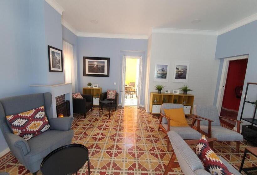 پانسیون Inn Faro   Casa Amarela   Guest House