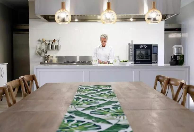 ベッドアンドブレックファースト Nu Leaf Retreat